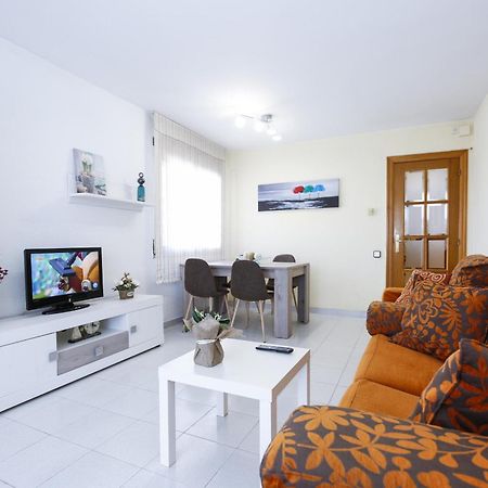 סאלו Santillana Homestay By Turismar מראה חיצוני תמונה