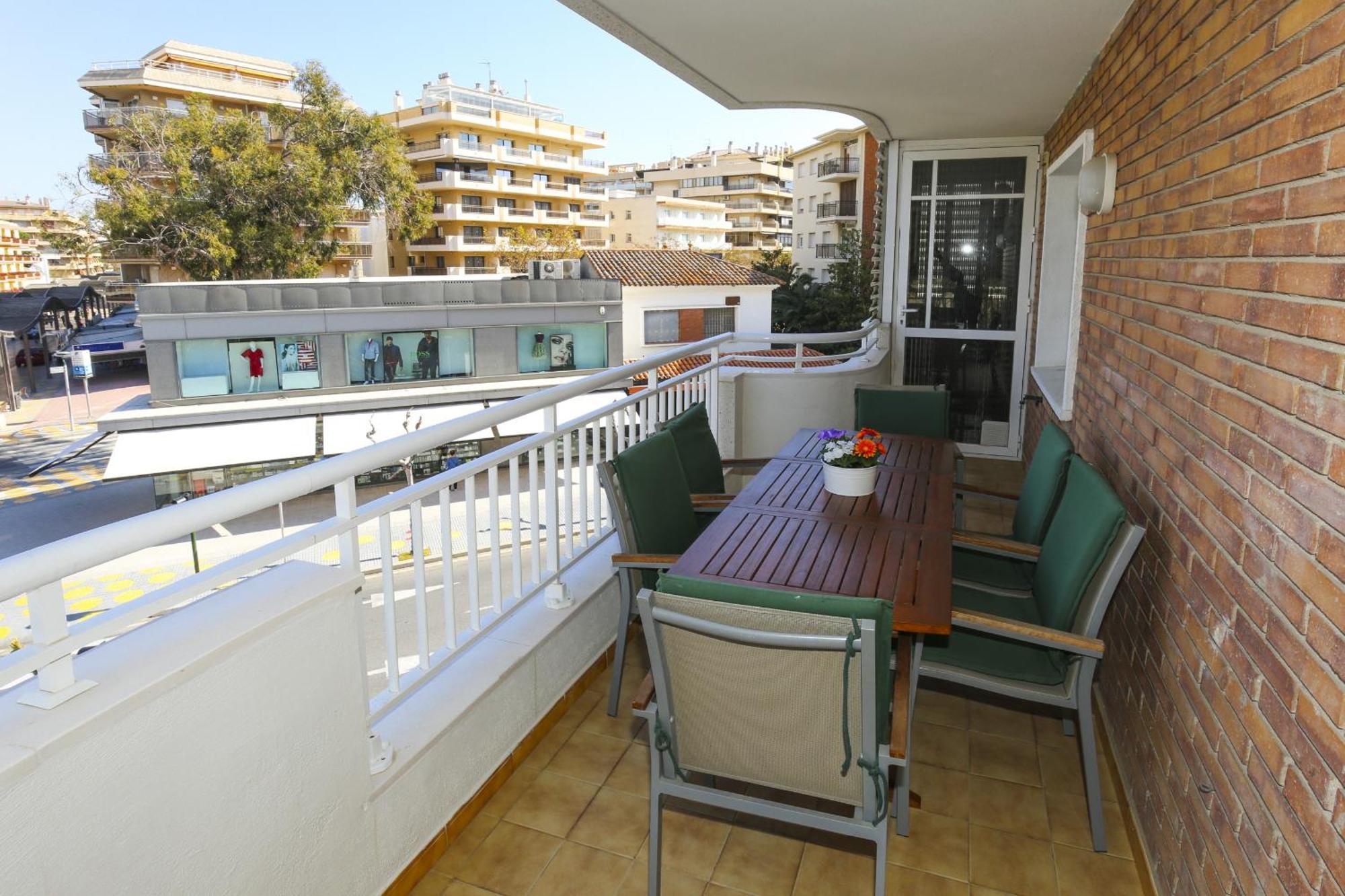 סאלו Santillana Homestay By Turismar מראה חיצוני תמונה